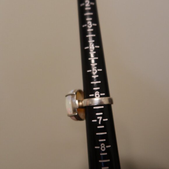 GIANT Opal and 925 sterling silver statement ring white with blue sparkles 6.25 - Picture 8 of 14